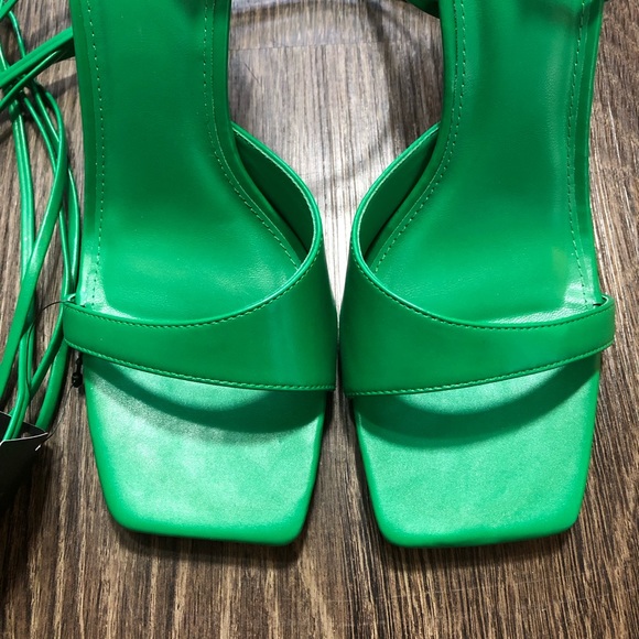 Forever 21 Green Square Toe Lace Up Heels - Picture 15 of 17